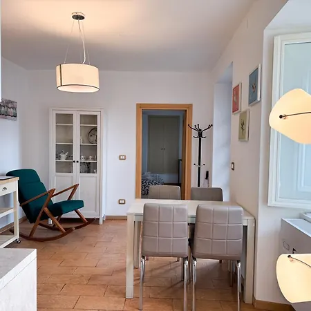 Two-room - View And - Ac Apartment Como