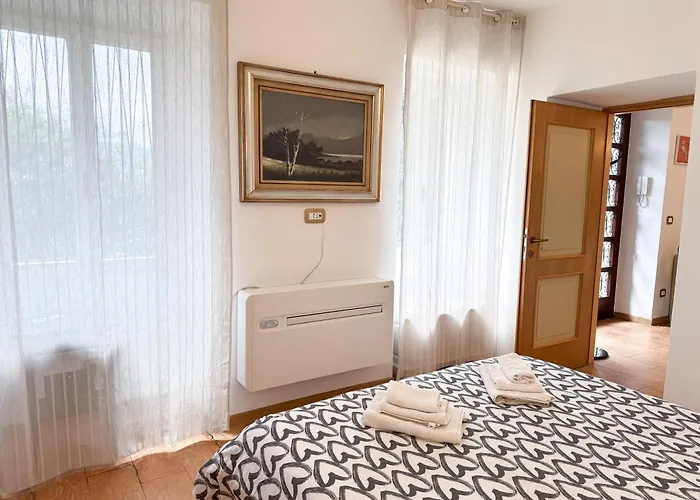 Two-room - View And - Ac